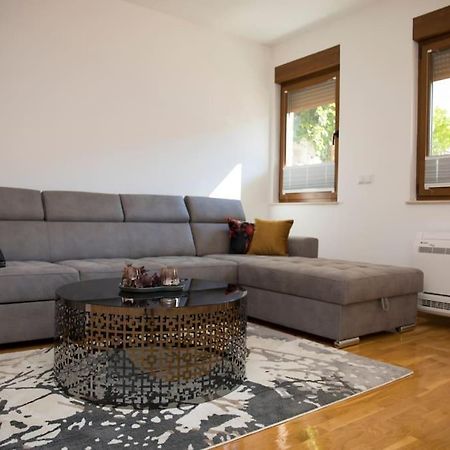 Apartment Divine Mostar Exterior foto