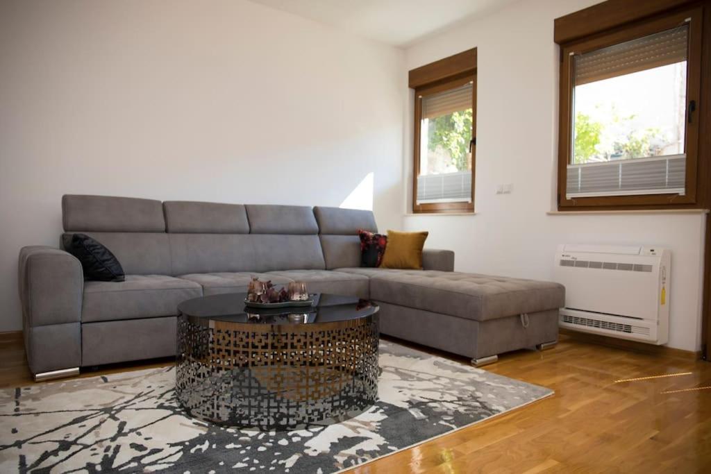 Apartment Divine Mostar Exterior foto